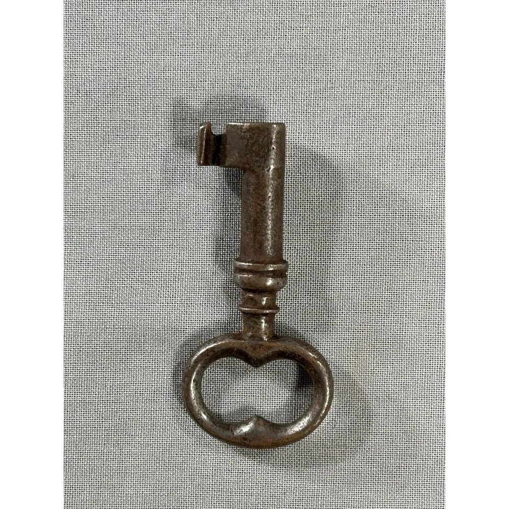 N/A vintage skeleton
